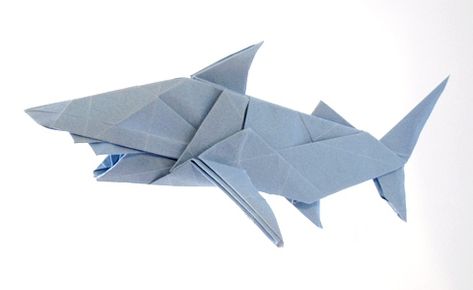 Origami Shark by Miyajima Noboru folded by Gilad Aharoni Ocean Party Favors, Origami Shark, Origami Guide, Origami Decor, Origami Tutorial Easy, Kids Origami, Cute Origami, Origami Love, How To Make Origami