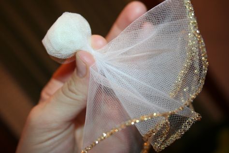 tulle angel craft - these would be cute for Christmas.  Could make with a lollipop as a treat. Angels Decorations, Angel Ornaments Diy, Shabby Chic Christmas Ornaments, Tulle Crafts, Ornaments Crafts, Craft Ornaments, Christmas Angel Crafts, Christmas Angel Ornaments, Diy Christmas Tree Ornaments