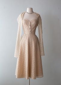 Vintage Clothing Boutique, Vintage Formal Dresses, Lace Party Dresses, Mode Inspiration, Clothing Boutique, Fancy Dresses, Portland Oregon, Primavera Estate, Look Fashion