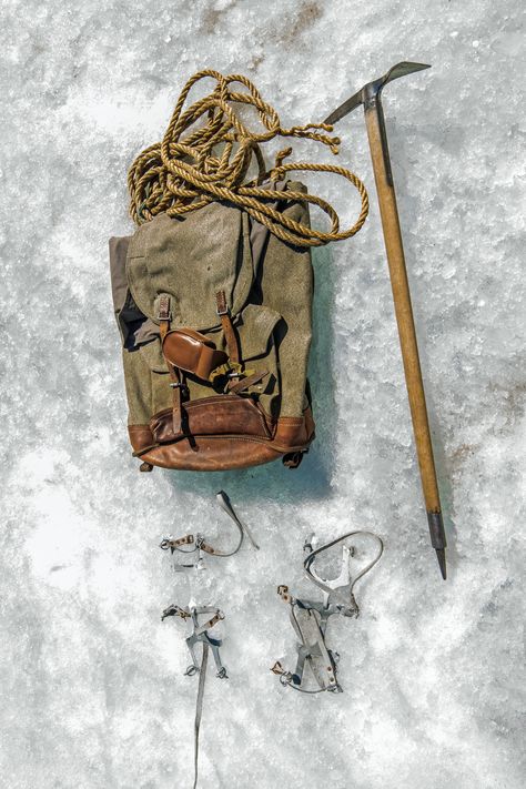 https://flic.kr/p/HpCx7A | old climbing gear on the Athabasca Glacier - canada (AB) | DSC07264  old style climbing gear set out on the… Mountains Of Madness, Mountain Gear, Icefields Parkway, Mountaineering Gear, Climbing Gear, The Rocky Mountains, Classic Outdoor, Vintage Ski, Mountain Climbing