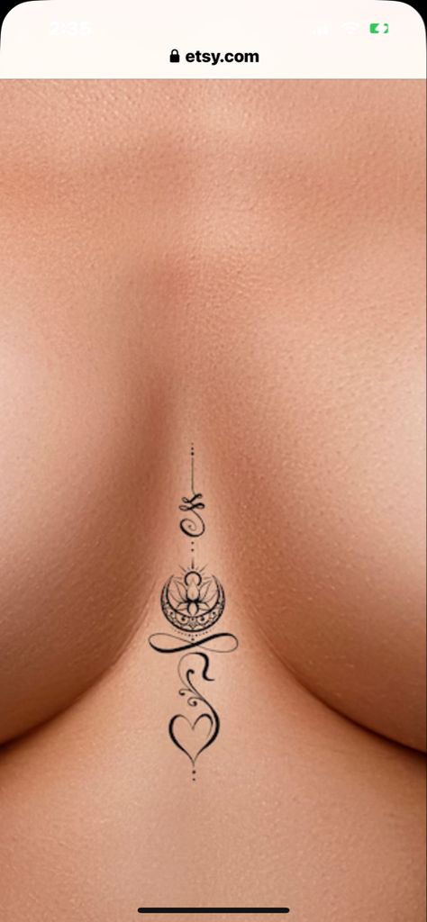 Small Cleavage Tattoos Women, Sternum Tattoo Designs For Women, Tattoo Breast Woman, Tattoo Ideas Female Breast, Woman Chest Tattoo Middle, Tattoo Below Breast, Tattoo Near Breast, Between The Breast Tattoo, Tattoo Ideas Female Between Breast