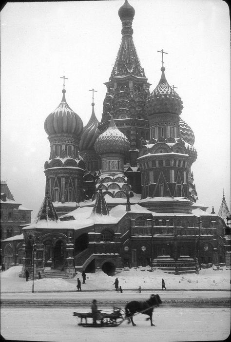 Union Of Soviet Socialist Republics, Great Comet Of 1812, Russian Winter, Russian Architecture, Russia Travel, Russian Culture, Russian History, Imperial Russia, Winter Aesthetic