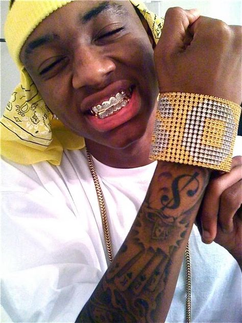 Gold Grill, Boy Post, 2000s Art, Best Music Artists, Men Tattoos, Rapper Outfits, Harajuku Fashion Street, Soulja Boy, Music Collage