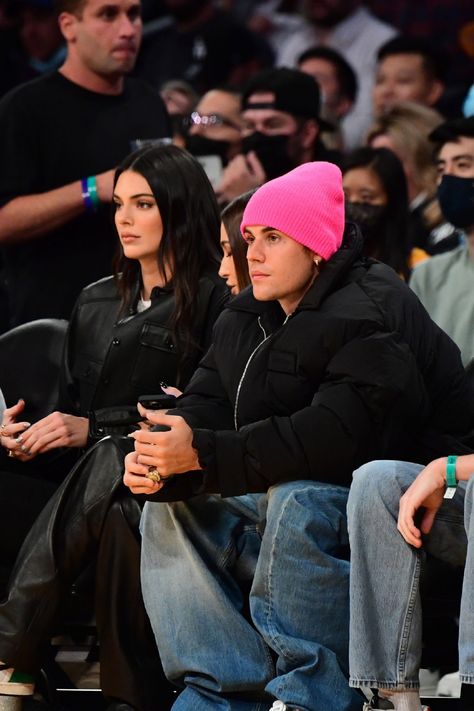 Kylie Jenner Justin Bieber, Justin Bieber Kendall Jenner, Kendall Jenner Hailey, Hailey And Justin Bieber, Hailey And Justin, Lakers Game, Royal Girls, Justin Hailey, Justin Bieber Pictures