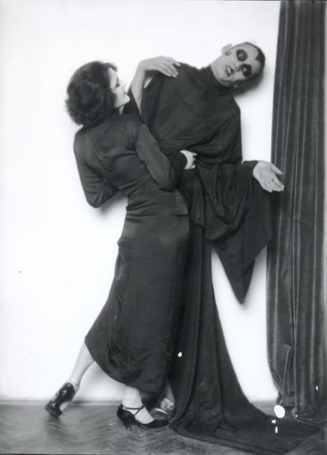 Anita Berber, Dress Down Friday, Fritz Lang, German Expressionism, Human Poses Reference, Human Poses, Cabaret, Vintage Photography, Dressed Down