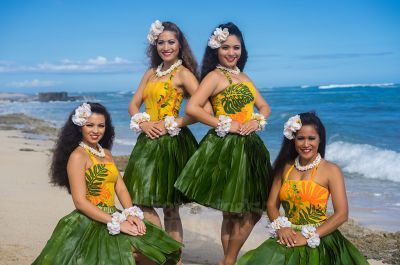 Hawaiian Costume, Kapolei Hawaii, Tahitian Costumes, Waikiki Hotels, Hawaiian Dancers, Hawaiian Sunset, Fire Dancer, Hula Dancers, Hawaiian Culture