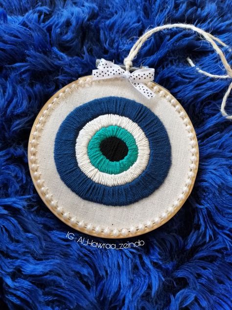 Evil Eye Embroidery Hoop, Embroidered Evil Eye, Embroidery Evil Eye, Evil Eye Embroidery Design, Evil Eye Embroidery, Diy Embroidery Art, Eye Embroidery, Harry Potter Face, Embroidery Hoop Crafts