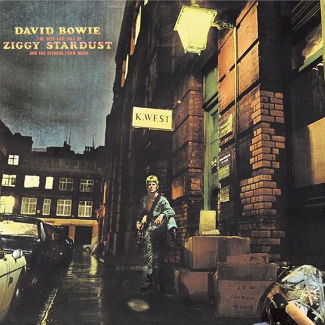 David Bowie - The Rise And Fall Of Ziggy Stardust And The Spiders From Mars (Vinyl) Ziggy Stardust Album, David Bowie Moonage Daydream, The Spiders From Mars, Spiders From Mars, Velvet Goldmine, Bowie Ziggy Stardust, Moonage Daydream, David Bowie Ziggy Stardust, David Bowie Ziggy