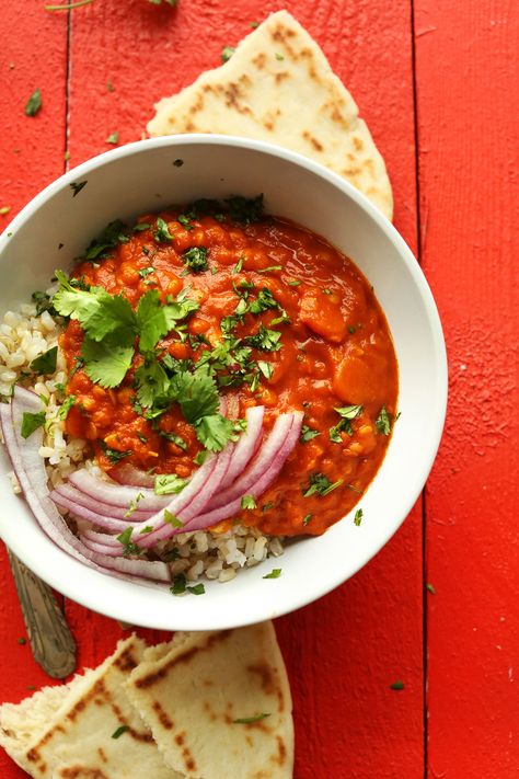 Vegan Spicy Red Lentil Curry ready in just 30 minutes! Best Lentil Recipes, Red Lentil Curry, Lentil Curry Recipes, Quinoa Chili, Minimalist Baker, Lentil Curry, Lentil Recipes, Red Lentil, Curry Recipes