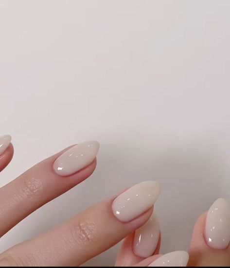 Cream Wedding Nails, Milky Nails, Subtle Nails, Matte Nails Design, Casual Nails, Cream Nails, Neutral Nails, Elegant Nails, Minimalist Nails