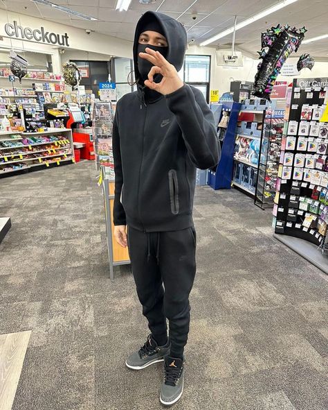 BabyTron Outfit from January 23, 2024 Baby Tron, Nike Tech Black, Black Tech Fleece, Nike Tech Tracksuit, Jordan Bred 11, Drip Outfits, Uk Drip, Jordan Bred, Bred 11