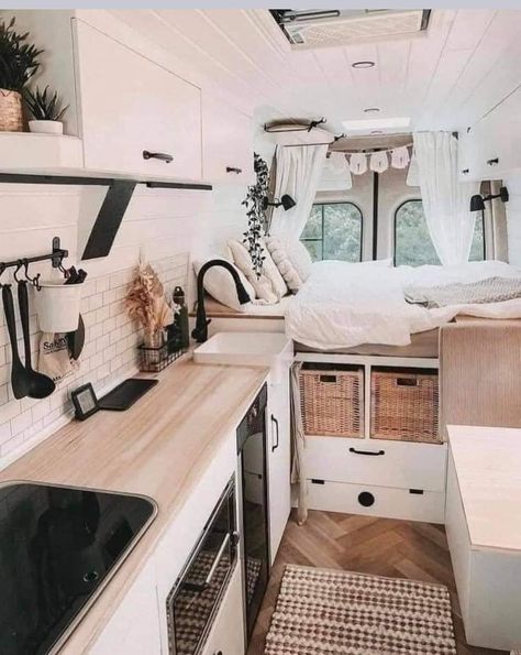 Kombi Trailer, Camper Interior Design, Tiny House Camper, Caravan Makeover, Vintage Camper Remodel, Caravan Renovation, Kombi Home, Van Conversion Interior, Diy Camper Remodel