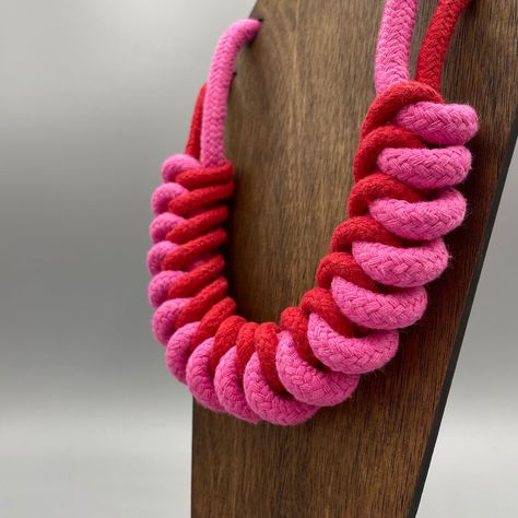 We all know someone who loves a statement necklace, and this eye-catching piece is sure to put a smile on their face! Handmade from 10mm and 6mm cotton cord rope using a Chinese snake knot design, this stunning necklace will make any outfit pop. This rope length of this necklace design is approximately 65cm, meaning that when worn, it will hang to midway between collarbone and chest on most body types. However, please note that all my jewellery is handmade meaning each necklace will be unique and may vary slightly in size. BESPOKE DESIGNS - If you are interested in commissioning a bespoke colour combination for your chunky cotton rope macrame necklace, please don't hesitate to get in touch to chat. If you are buying as a gift and would like a hand-written gift message included with your or Keyrings Crochet, Icord Ideas, Rope Macrame, Macrame Jewellery, Snake Knot, Macrame Colar, Cotton Cord Necklace, Cotton Necklace, Rope Jewelry