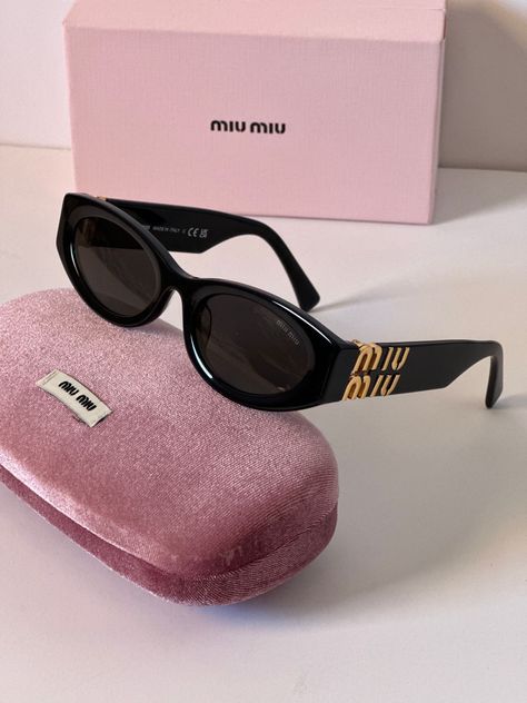 Designer Sunglasses Aesthetic, Chanel Sunglasses Aesthetic, Chanel Glasses Sunglasses, Chanel Glasses, Chanel Aesthetic, Baby Room Inspiration, Chanel Sunglasses, Trendy Sunglasses, Fashion Eye Glasses