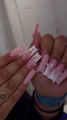 Unique Acrylic Nails Creative, Virgo Nails Acrylic, Gemini Birthday Nails, Nails Art Simple, Basic Baddie Nails, Nail Art 2022, Pink Bling Nails, Nail Art 2023, Nail Art For Short Nails