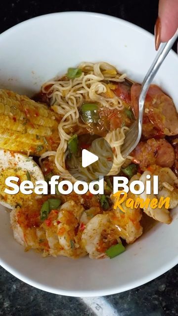 Crab Ramen Noodle Recipes, Seafood Boil Ramen, Roman Noodles, Seafood Ramen, Easy Ramen, Adobo Seasoning, Chinese Noodles, Crab Boil, Ramen Soup