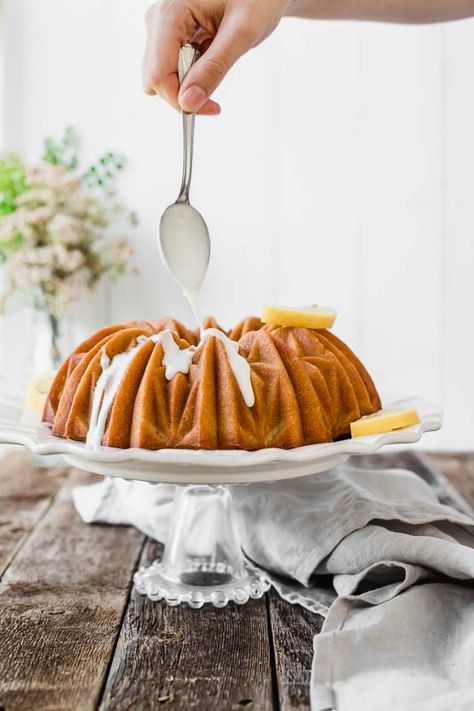 Easy Lemon Cake Recipe, Lemon Cake Easy, Tea Desserts, Southern Sweet Tea, Bundt Cake Recipes, Savory Cakes, Tea Cake, Bundt Cakes Recipes, Köstliche Desserts