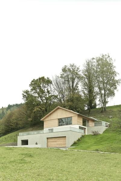 Residential Architecture Apartment, Slope House, Architectural Orders, Hillside House, Apartment Architecture, Cultural Architecture, Education Architecture, A Hill, House On A Hill