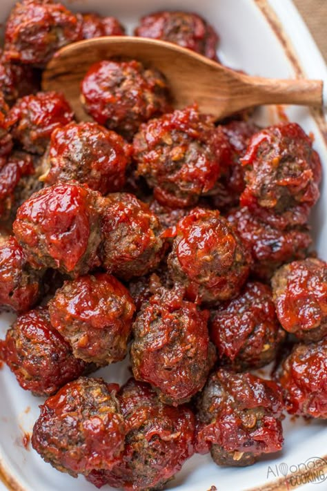 Baked BBQ Meatballs (Comfort Food Classic) - Alyona’s Cooking Steak Philly Cheesesteak, Ideas For Steak, Baked Bbq Meatballs, Meatloaf Balls, Marinade Steak, Steak Dinner Ideas, Recipes Supper, Hamburger Steaks, Meatloaf Dinner