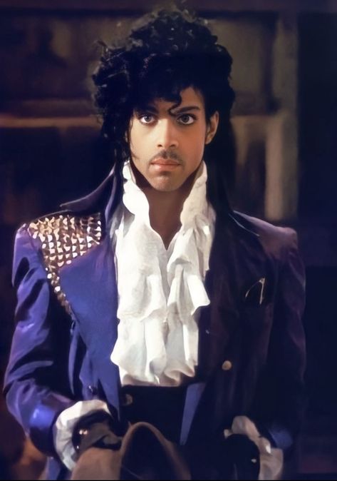 Prince Purple Rain Movie, Purple Rain Movie, Prince Purple, Prince And The Revolution, Prince Musician, Prince Images, Prince Tribute, The Artist Prince, Photos Of Prince