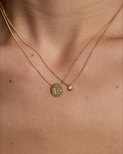 Necklace Stacks, Italian Gold Chain, 2024 Era, Natasha Schweitzer, Pretty Body, Delicate Jewellery, Grunge Jewelry, Body Chains, Dope Jewelry