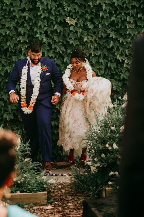 Interracial Indian Wedding, Indian And Black Couple, Black And Indian Couple, Black Indian Wedding, Blindian Couples, Black Couple Wedding, Jumping Broom, Jumping The Broom, Urban Farm