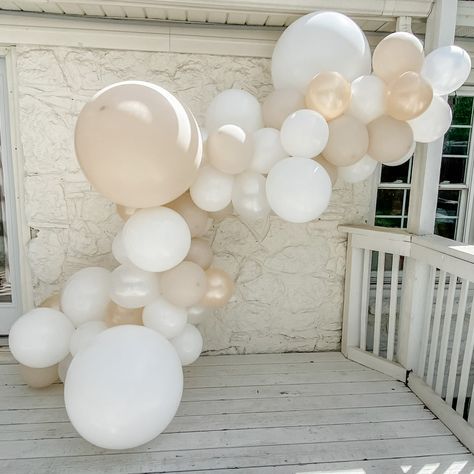 Make your next party "INSTA-WORTHY" with our DIY Balloon Garland Kit! Our DIY kit comes with everything you need to make your balloon garland look like a pro did it! No experience necessary! 10ft. Deluxe Kit Includes: 62 balloons ranging from 11"-24" to make a 10 ft. balloon garland Fishing line to string balloons Prem Classy 21st Birthday, Engagement Party Balloons, Small Engagement Party, Baloon Garland, String Balloons, Pearl Bridal Shower, Engagement Party Diy, Engagement Balloons, Pop The Bubbly