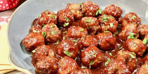 Jalapeño Meatballs, Cranberry Jalapeño, Cranberry Meatballs, Jellied Cranberry Sauce, Cocktail Meatballs, Italian Beef Sandwiches, Classic Appetizers, Jalapeno Chicken, Seasoned Bread Crumbs