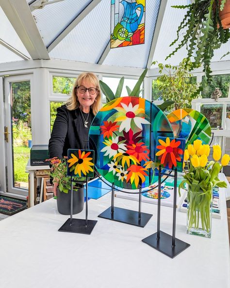 The Abundance Triptych brings a burst of floral joy to your home! This three-part fused glass art set showcases vibrant flowers.⁠ ⁠ Arrange the art glass pieces as you like to personalise any room. It's a beautiful and uplifting way to connect with nature … with or without the added fresh flowers 💐⁠ ⁠ A perfect gift for nature lovers 🌻🌼🌻⁠ …⁠ #artglass #glassartist #glassart #homedecor #artforinteriors #artforthehome #glassforsale #glasscollector #hardedgeart #contemporaryart #floral #floralar... Art Arrangement, Art Bowls, Floral Tiles, Contemporary Glass Art, Glass Artwork, Fused Glass Art, Contemporary Glass, Glass Flowers, Vibrant Flower