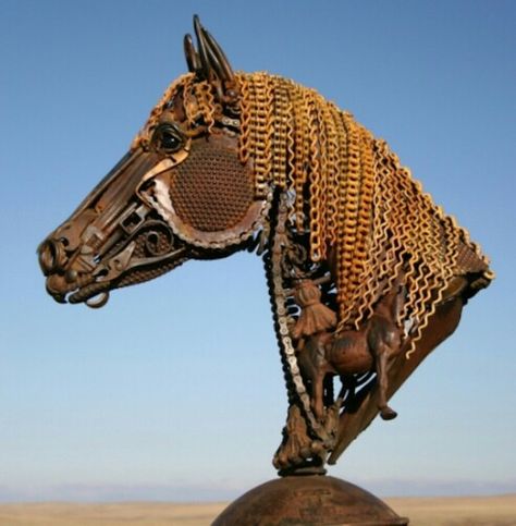 Horse head metal art John Lopez, Metal Horse, Horseshoe Art, Metal Tree Wall Art, Metal Yard Art, Iron Horse, Sculpture Metal, Metal Art Welded, Metal Art Diy