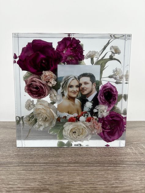 "Looking for a unique way to preserve your bridal bouquet? Look no further! SavedArrangements will preserve your special moments into timeless keepsakes!! This listing is for reserving your 2022-2023 spot for a custom resin Block using your bouquet!!  Whether the flowers are from a wedding, funeral or just because, we would be honored to create a work of art that YOU will be able to cherish for a lifetime! - HOW TO ORDER -  Due to demand, we ask you to select the time frame in which you will sen Preserving Wedding Bouquet In Resin, Flowers In Resin Ideas, Preserve Bouquet Wedding, Epoxy Keepsakes, Wedding Bouqette Preservation, Saving Wedding Bouquet, Resin Bridal Bouquet, How To Preserve Wedding Flowers, Wedding Flower Keepsake Ideas