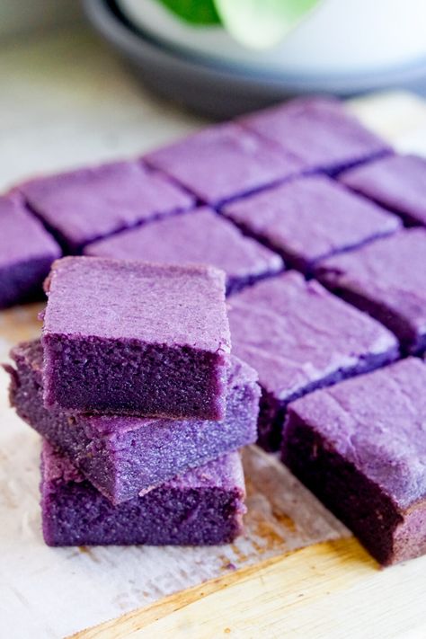 The Best Ube Butter Mochi - Mochi Mommy Ube Butter Mochi, Ube Butter, Ube Dessert Recipe, Mochi Recipes, Bibingka Recipe, Hawaii Recipes, Ube Cake, Ube Halaya, Ube Recipes