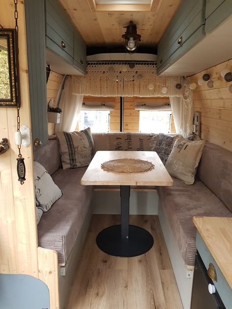 Bus Remodel, Motorhome Conversions, Camper Interior Design, Tiny Trailers, Caravan Interior, Van Life Diy, Campervan Interior, Camper Van Conversion Diy, Camper Makeover