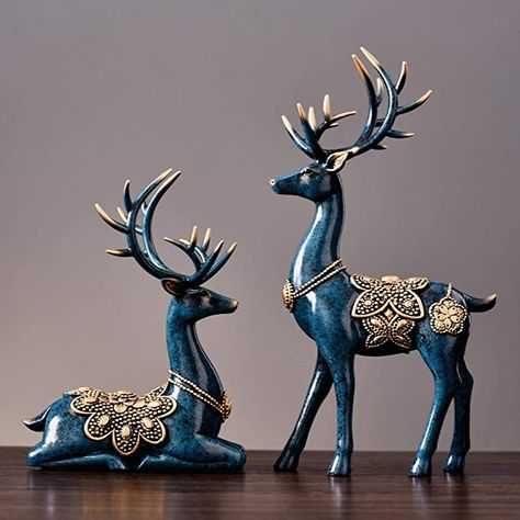 Statues For Home Decor, Christmas Deer Decorations, Reindeer Sculpture, Giraffes Statues, Reindeer Statue, Center Table Living Room, Deer Statues, Deer Decor, Resin Sculpture