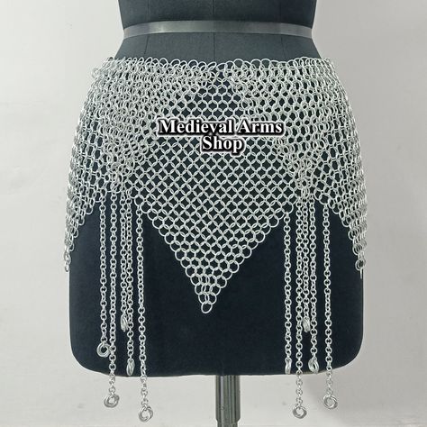 Chainmail Skirt Aluminum Butted Ring Ren faire Belly Dance Belt, Handmade Stylish Medieval Mini Skirt/Belt Festival Costume, Halloween Gift Product Details Material : Aluminum Ring Size : 09 mm, 16 Gauge Ring Type : Butted Rings Finish : Anodized Closure Type : Lobster Back Closure We have all sizes available. Kindly Check your desired size and write a note while booking your order. All Size And All Gauge are available You can also share your costume size Light weighted easy to wear. The product Scalemail Skirt, Medieval Halloween Costumes, Chain Mail Skirt, Chainmail Skirt, Chainmail Clothing, Medieval Cosplay, Belly Dance Belt, Dance Belt, Festival Costume