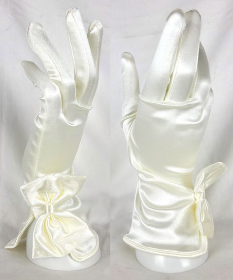 Pair of satin gloves with bow available in 2 color options, perfect for formal occasions, evening gowns, opera, costumes, and more. One size fits all. Once an order is placed I will confirm I have the item in hand and ship within two business days. White Silk Gloves Aesthetic, Silk Gloves Aesthetic, White Gloves Aesthetic, Opera Costumes, Long White Gloves, Cream Gloves, Gloves Aesthetic, Hip Jewelry, Silk Gloves