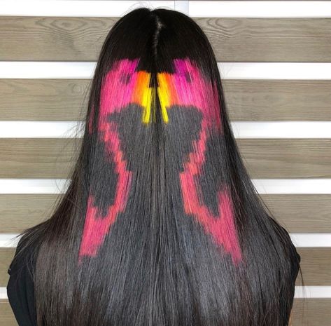 This Pixelated Hair Color With Hidden Flamingo Design Is Going Viral | Allure Pixel Hair Color, Pixel Hair, Hair Pattern, Funky Hair, Medium Hair Color, Colored Hair Tips, Revlon Professional, Creative Hair Color, Flamingo Design