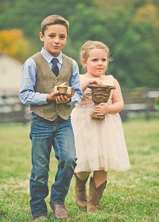 What kids in the wedding party will wear  -----------------------------------------------------  I don't know where I found this, I lost the URL. If it's yours please message me so I can credit you. Using this for ideas for a wedding a friend and I are writing for RP. Thanks! Casual Grooms, Ring Bearer Flower Girl, Bearer Outfit, Ring Bearer Outfit, Rustic Barn Wedding, Groomsmen Attire, Groom Style, Groom And Groomsmen, Ring Bearer