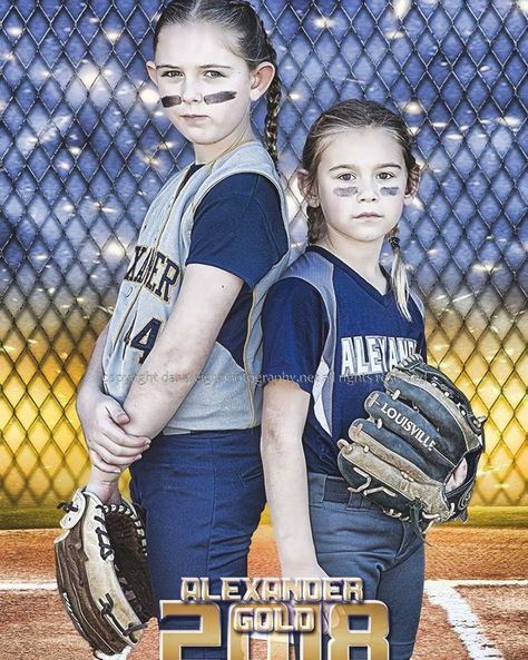 Softball Pictures Poses, Softball Picture, Softball Pics, Softball Photography, Softball Photos, Sports Photoshoot, Youth Softball, Softball Senior Pictures, Cheer Pics