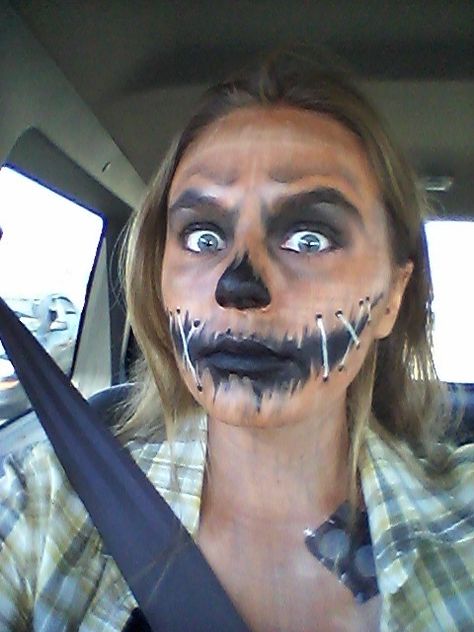 Scarecrow makeup for Halloween 2015! (my photo) Camo Makeup Look, Scary Scarecrow Makeup Women, Scarecrow Makeup Men, Scarecrow Outfit, Scarecrow Halloween Makeup, Halloween Costumes Scarecrow, Scarecrow Makeup, Makeup For Halloween, Quick Halloween Costumes