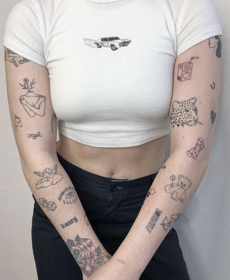 Auto Tattoo, Small Girly Tattoos, Tasteful Tattoos, Shoulder Tattoos For Women, Small Hand Tattoos, Modern Tattoos, Girly Tattoos, Sleeve Tattoos For Women, Elegant Tattoos