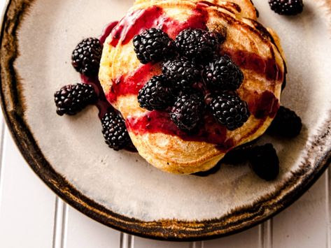 BLACKBERRY CORNMEAL PANCAKES Blackberry Pancakes, Cornmeal Pancakes, Buttermilk Pancake, Buttermilk Pancakes Fluffy, Blackberry Syrup, Buttermilk Recipes, Table Dressing, Perfect Pancakes, Classic Breakfast