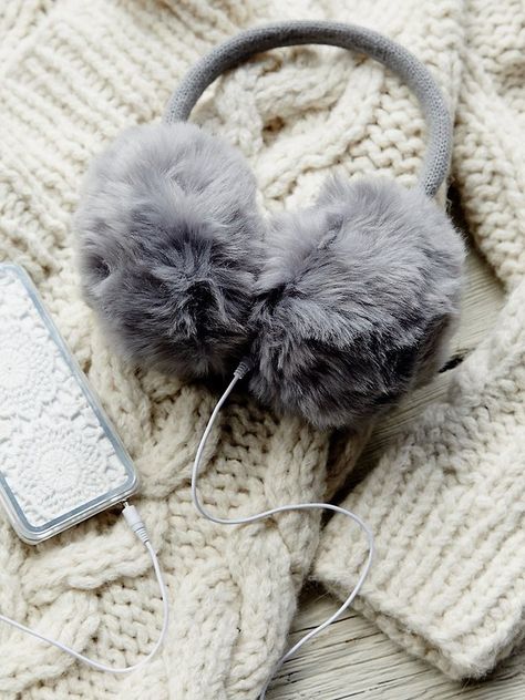 A pair of headphones that will protect your ears from the cold. Cute Headphones, Always Cold, Ear Muffs, Best Headphones, Chic Gifts, Cozy Gift, Earbud Headphones, Earmuffs, Ear Warmers