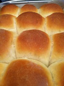 Best Homemade Gravy, Home Made Buns, Sweet White Bread, Wood Floor Cleaning, Salad And Dressing, Homemade Buns, Pies Recipes, Breads & Buns, Sweet Buns