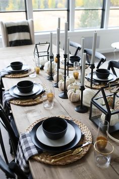 Fall Dining Room, Modern Table Setting, Autumn Dining, Tafel Decor, Fall Entertaining, Fall Tablescapes, Farmhouse Fall, Fall Table, Farmhouse Dining