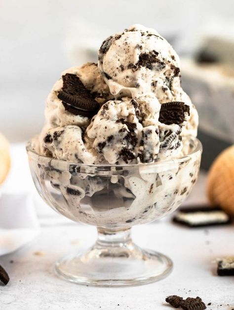 Cake Aesthetic Design, Cake Pictures Aesthetic, Ice Cream Snap, Ice Cream No Churn, Cookies And Cream Ice Cream, Oreo Stuffed Chocolate Chip Cookies, No Bake Oreo Cheesecake, Ice Cream Scooper, Oreo Ice Cream