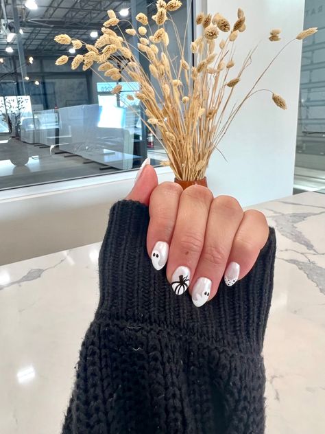 White Chrome Halloween Nails, Spooky Chrome Nails, Chrome Ghost Nails, Halloween Chrome Nails, Chrome Halloween Nails, Hailey Bieber Nails, Bieber Nails, Ghost Nails, Holiday Finds