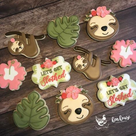 Sloth Cakes, Sugar Cookie Cakes, Sloth Birthday, Baby Shower Treats, Baby Shower Desserts, Baby Sloth, Fancy Cookies, Baking Project, Animal Cookies