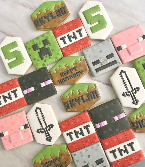 Minecraft Cookies Birthday, Minecraft Biscuits, Minecraft Sugar Cookies, Minecraft Cookies Decorated, Minecraft Birthday Decorations, Minecraft Cookies, Cookie Decorating Icing, Minecraft Birthday Cake, Minecraft Theme