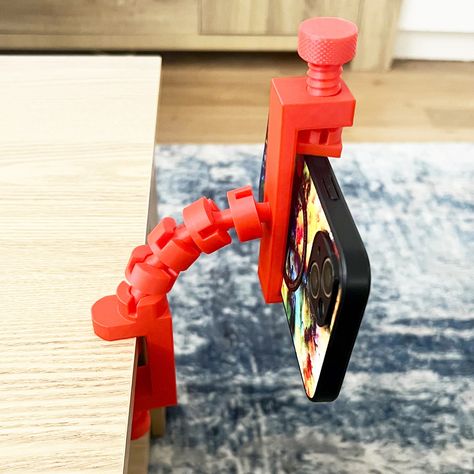 Here is Desk Mount phone holder 360 degree, Download and 3d print it yourself now, https://than.gs/m/1137636 Phone Holder 3d Print, 3d Printer Projects, Phone Holder, 3d Printer, 3d Print, 360 Degree, 3d Printing, Printer, Desk